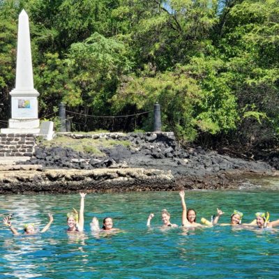 snorkel group at captain cooks monument in Kona